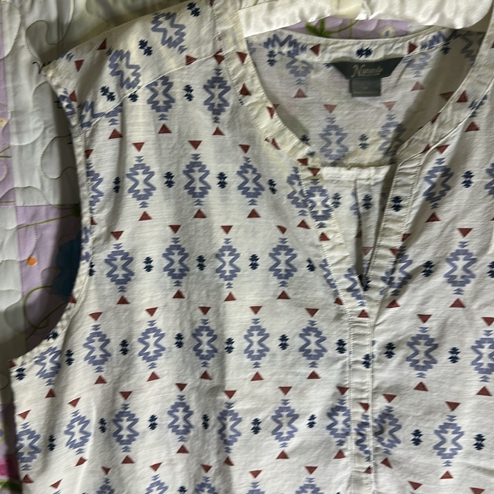 Natural Reflections Aztec Patterned Sleeveless To… - image 6